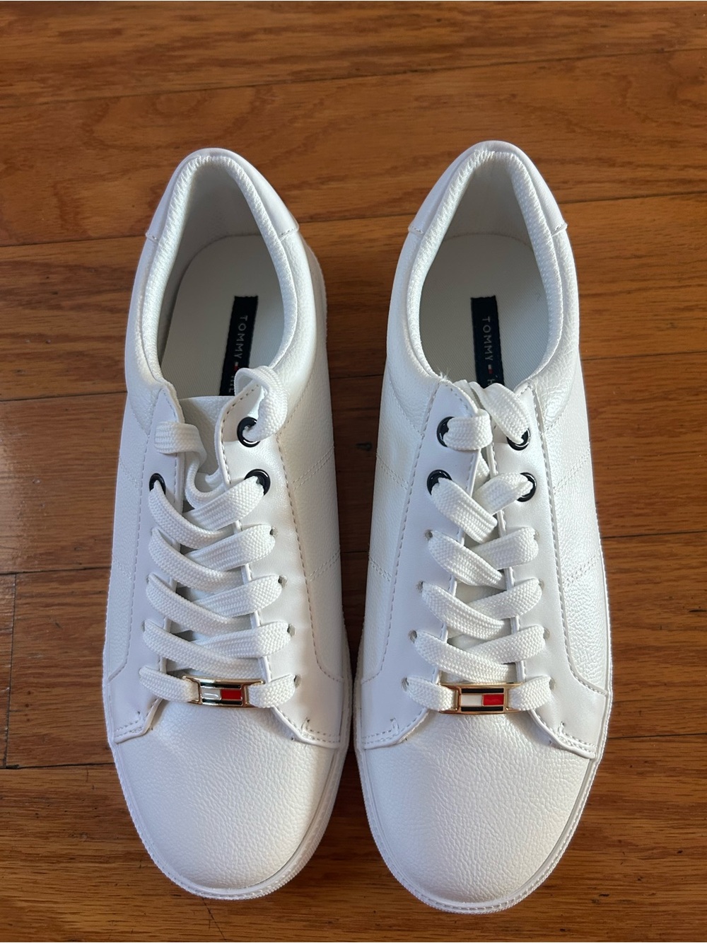 Tommy Hilfiger Women’s Sneakers size 7.5